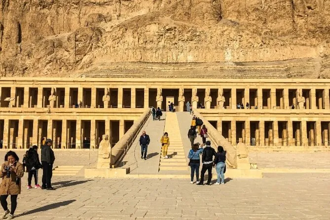 King Tut Program Pyramids & The Nile by Air