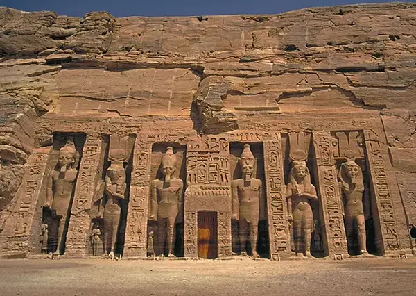 nile valley package & nile cruise & abu simbel .by trains (1)
