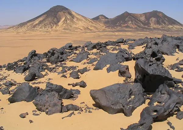 white desert & bahariya oasis camping (5)